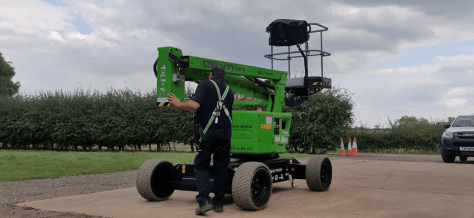 IPAF Pre-Delivery MEWP Inspection being carried out before machine hire.